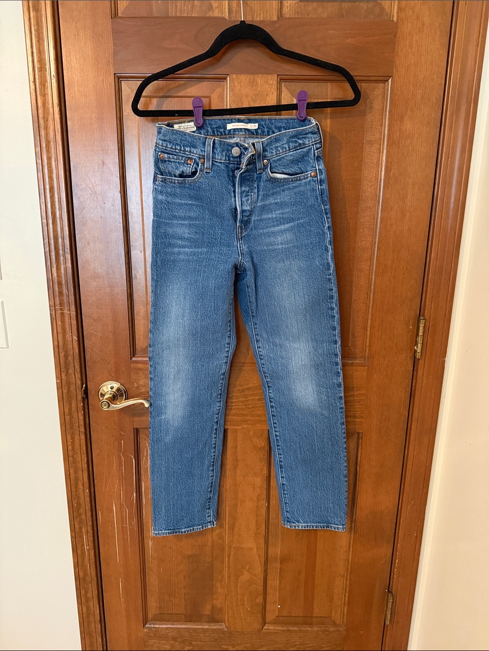 Levi's High-Rise Straight Jeans in Medium Blue